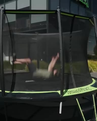 Jumpflex — production still